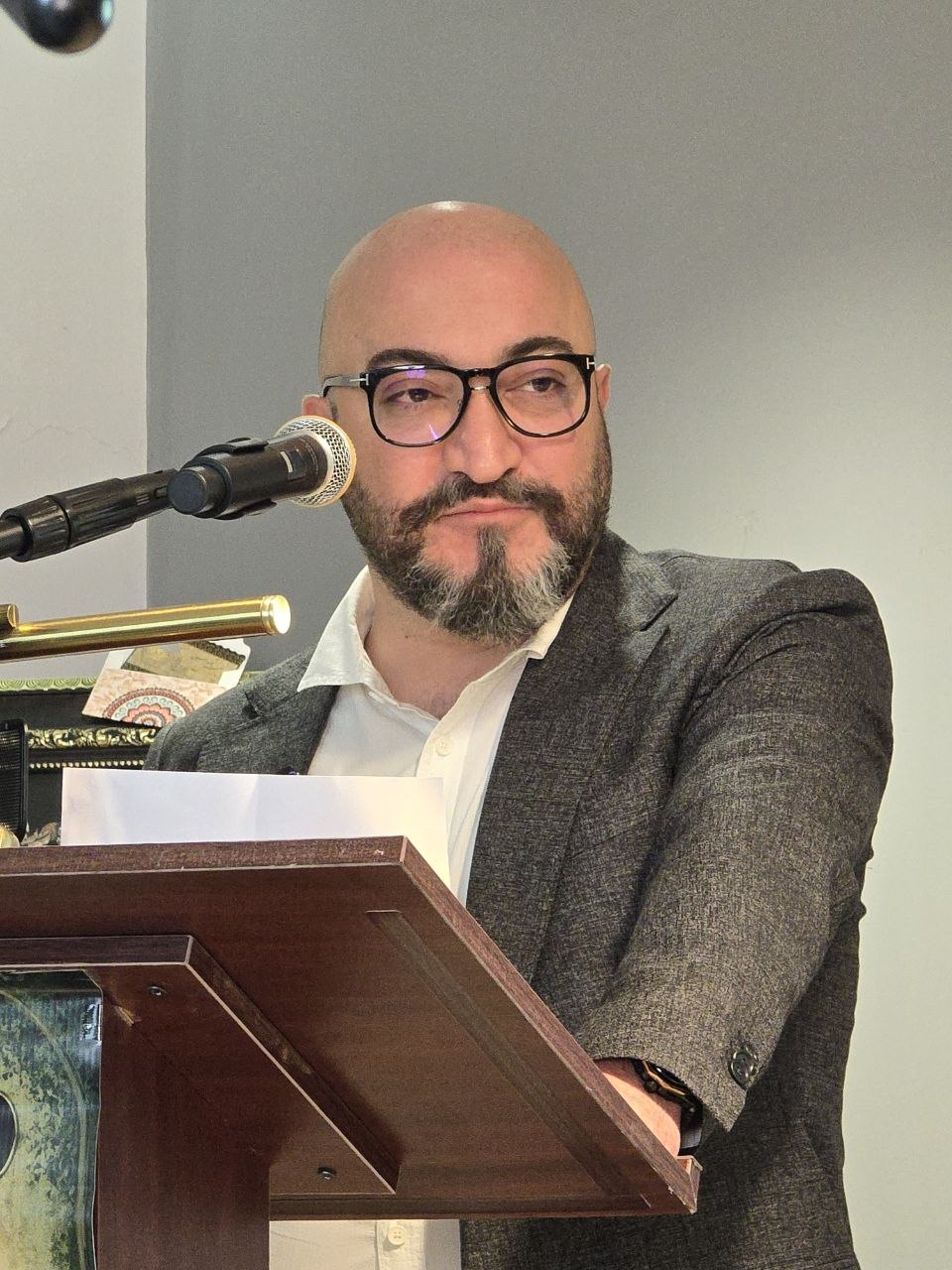 Professor Ramin Davatgar